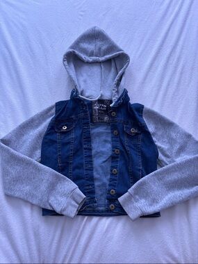 Two-Tone Hooded Denim Jacket - Gray & Dark Blue
